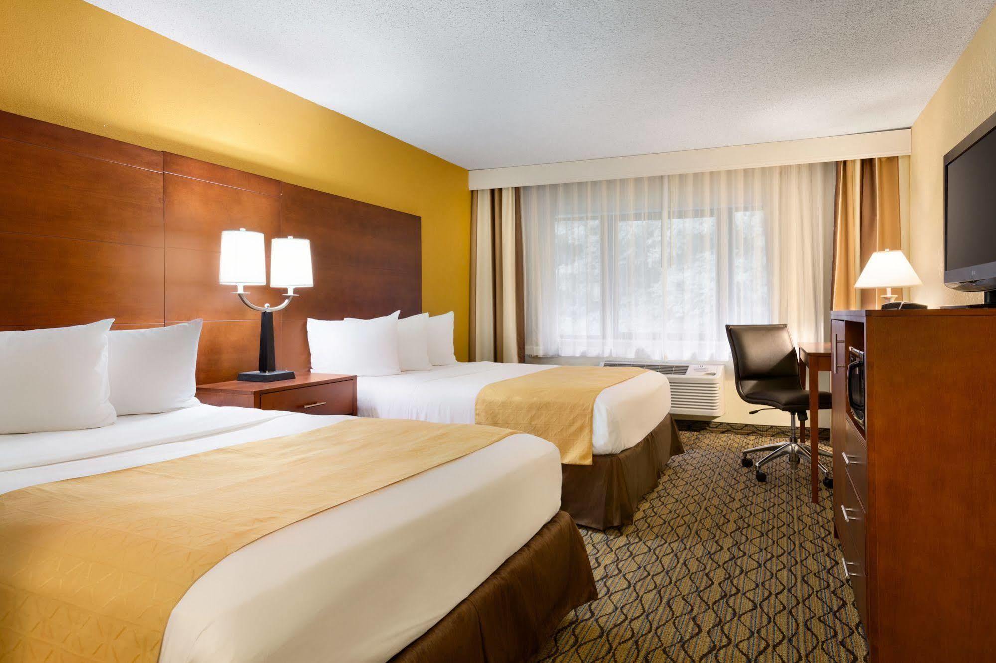 Baymont By Wyndham South Bend Area 4*